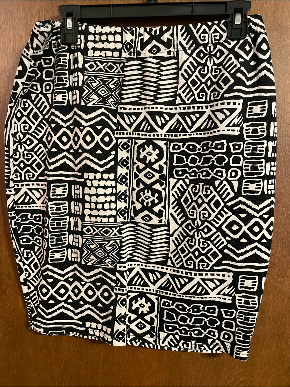 Forever 21 Black and White Geometric Pencil Skirt